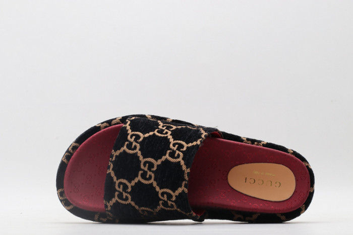 GUI SANDAL