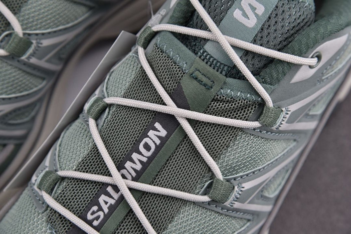 S SNEAKER