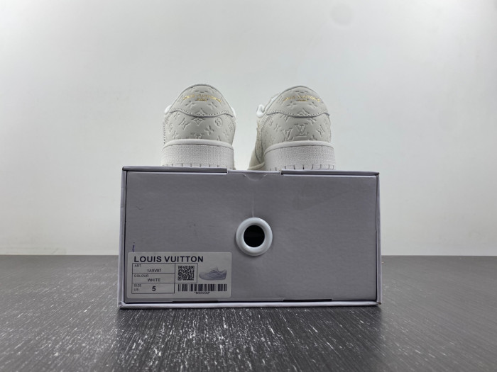 Air Jordan 1 & L0VT