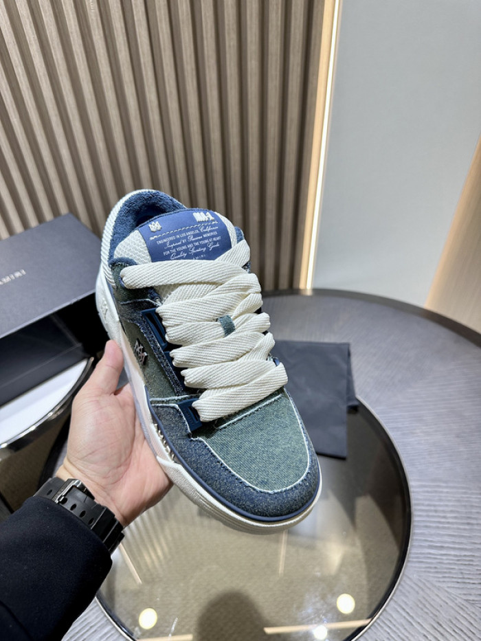 AM1R1 SNEAKER