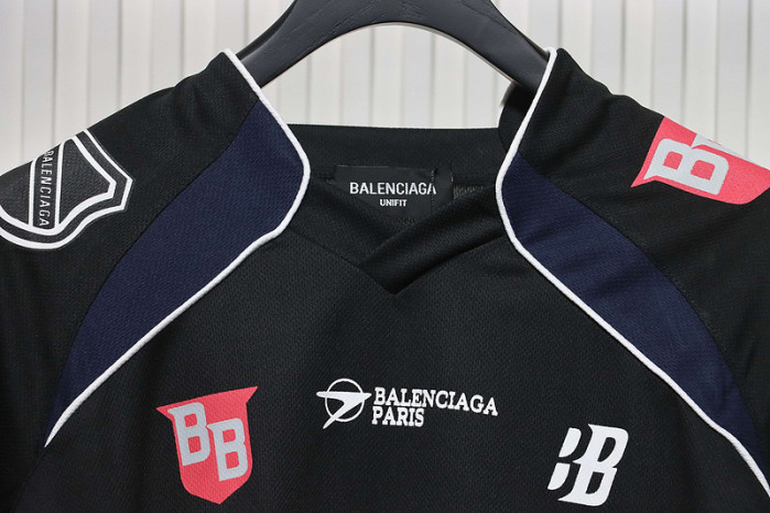 balenc1g& shirt