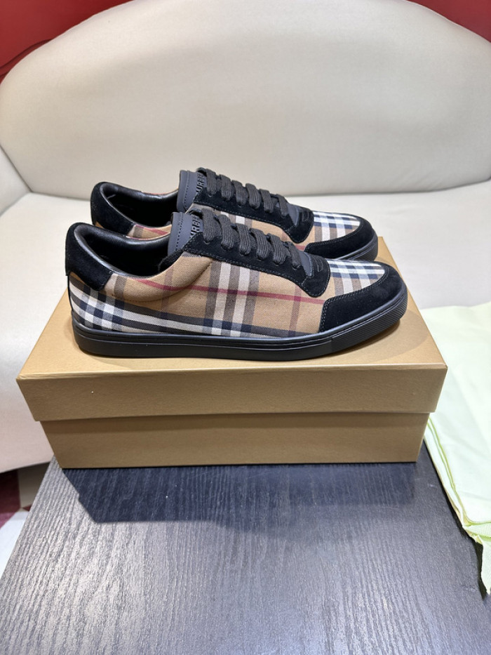 BUB sneaker