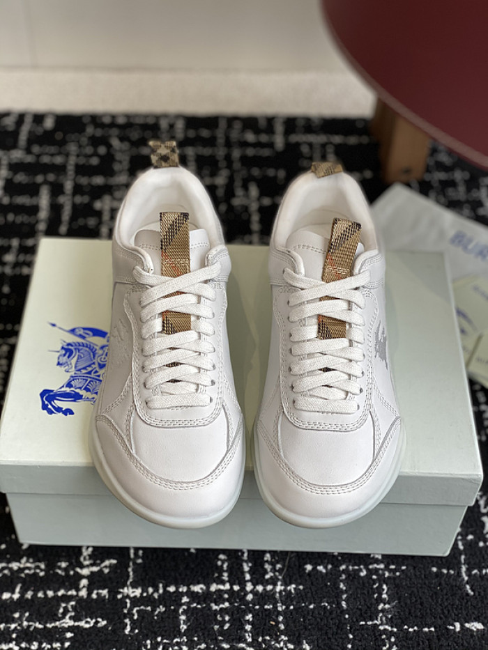 BUB sneaker