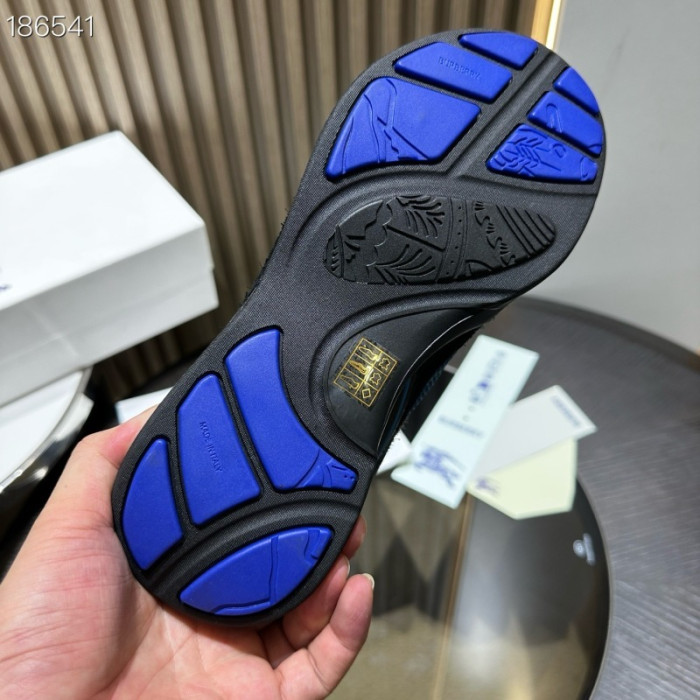 BUB sneaker
