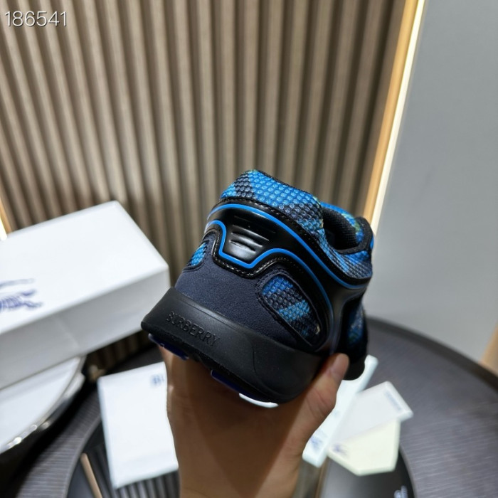 BUB sneaker