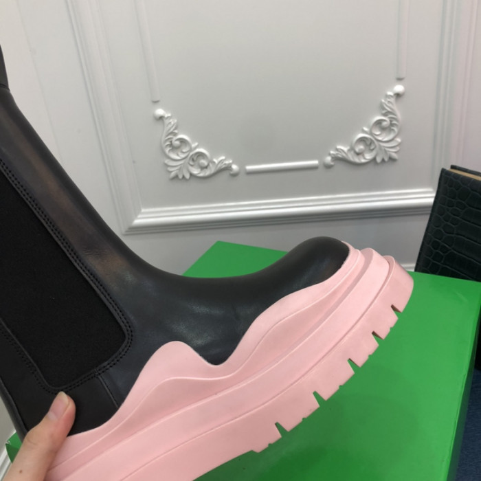 BV boots 022