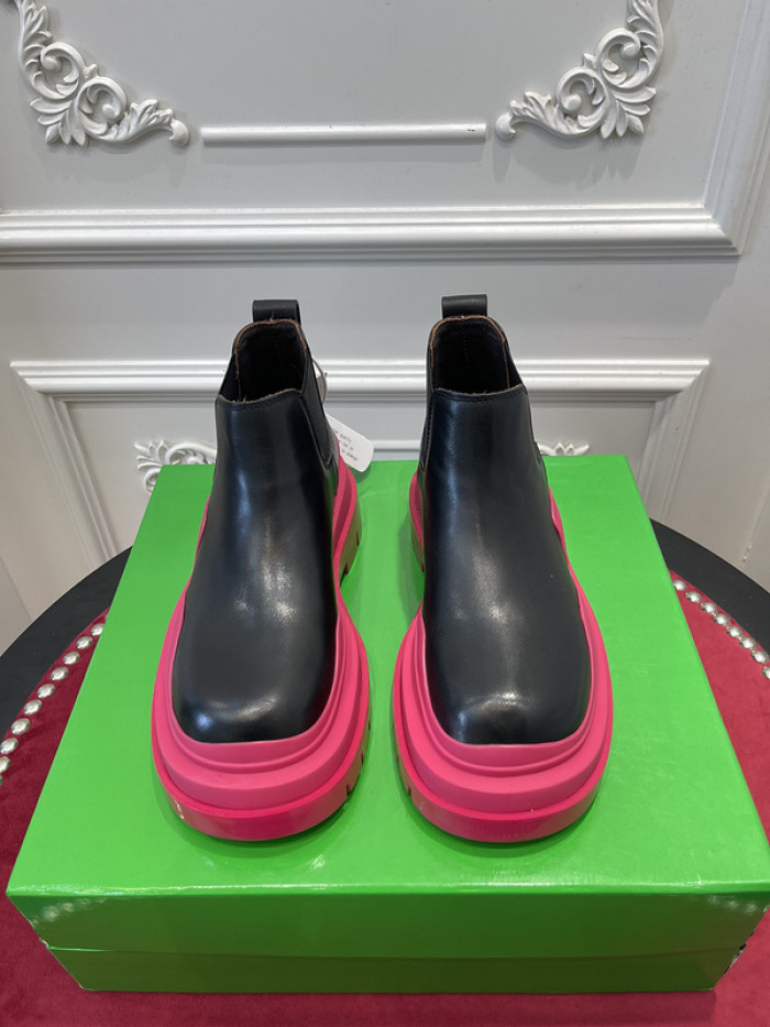 BV boots 011