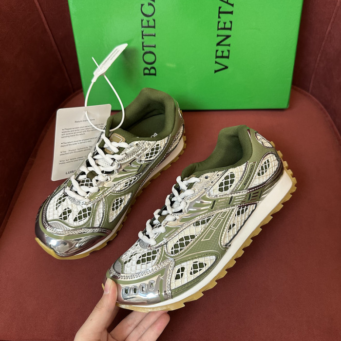 BV sneaker