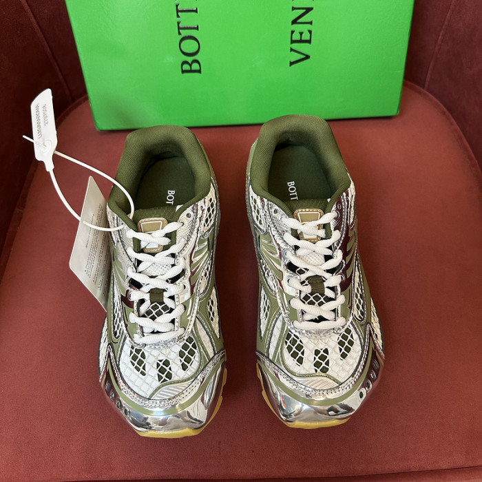 BV sneaker