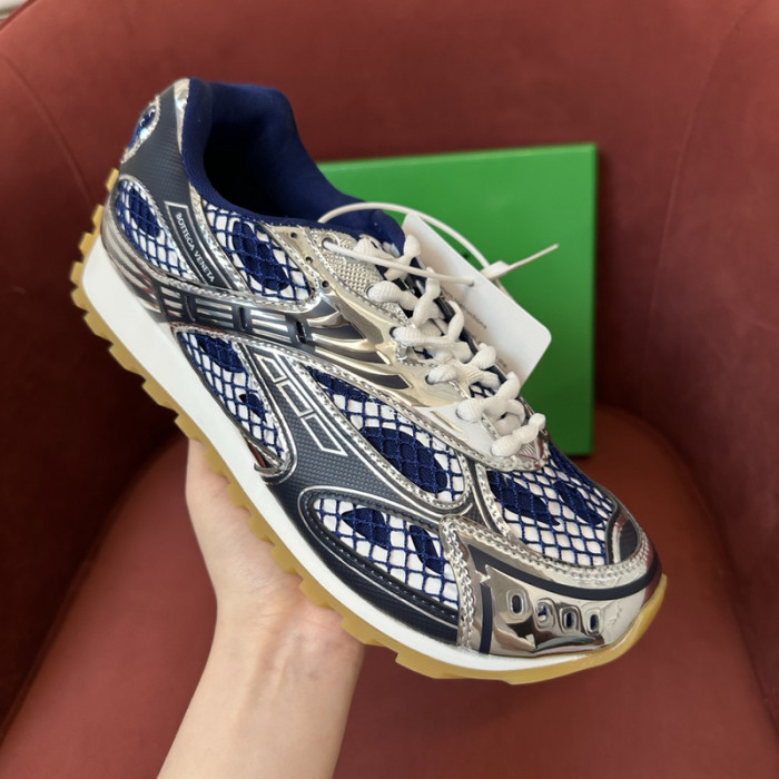 BV sneaker