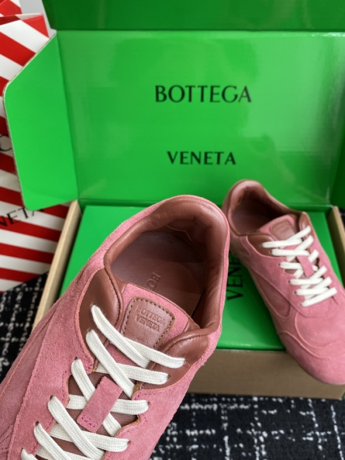 BV sneaker