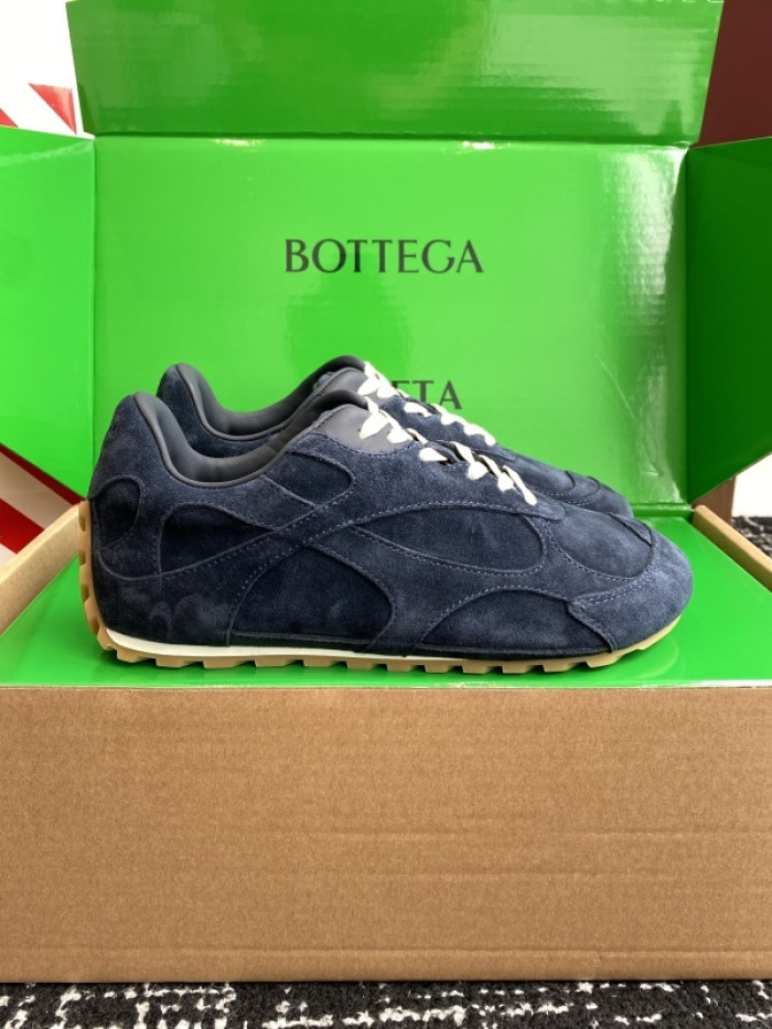 BV sneaker