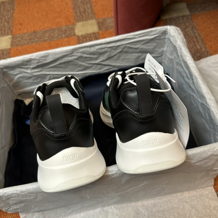 D10R B25 SNEAKER