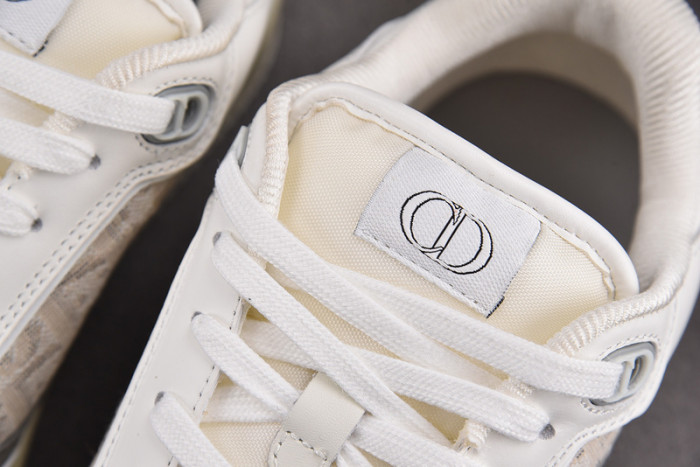 D10R B27 LOW SNEAKER