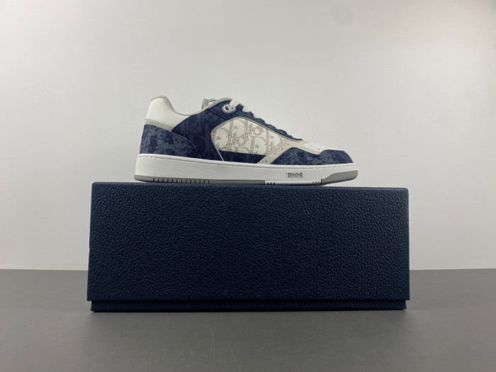 D10R B27 LOW SNEAKER