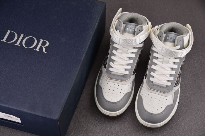 D10R B27 MID SNEAKER
