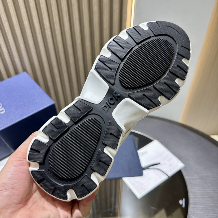 D10R B44 SNEAKER