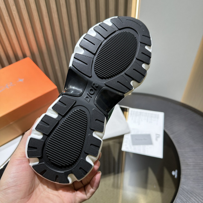 D10R B44 SNEAKER