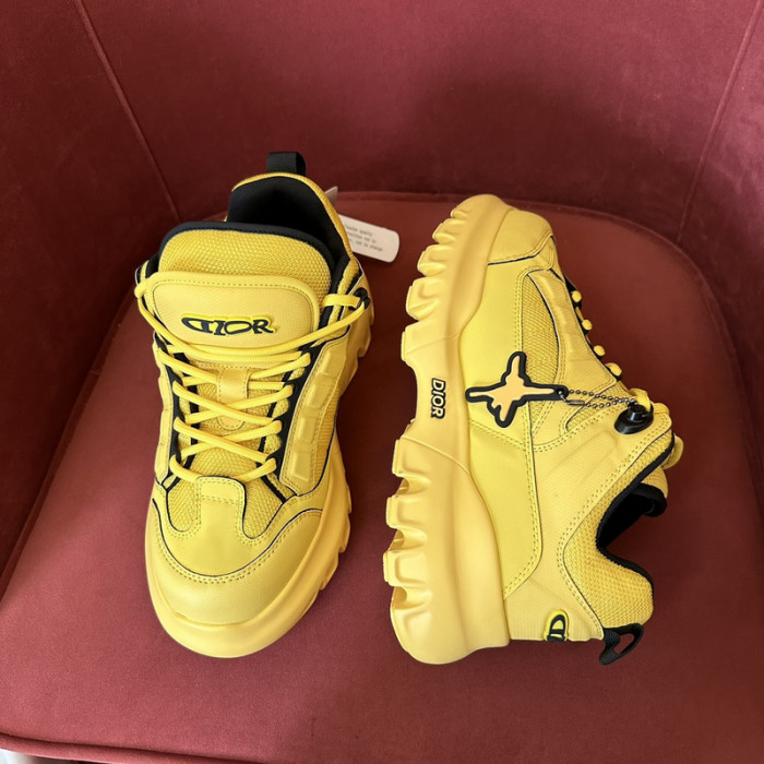 D10R B57 SNEAKER
