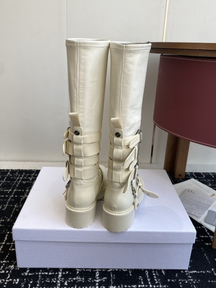 D10R boot