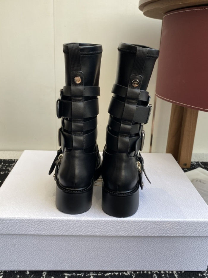 D10R boot (mid)