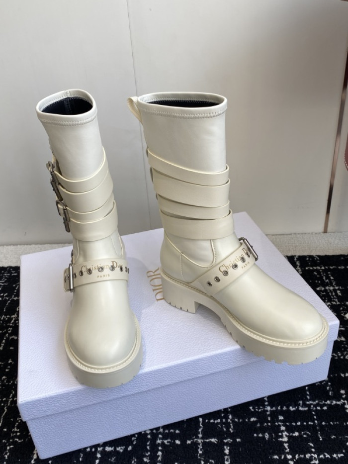 D10R boot (mid)