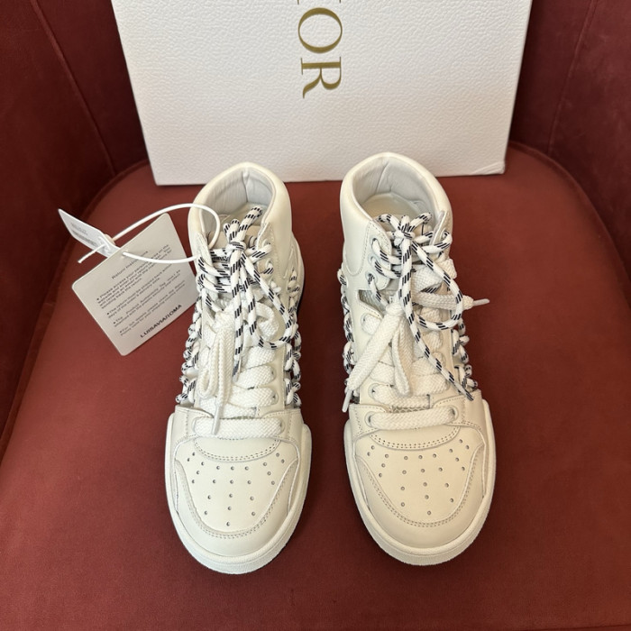 D10R SNEAKER