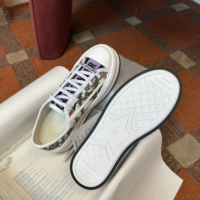 D10R SNEAKER
