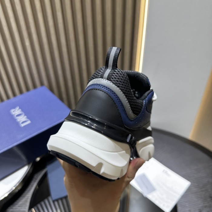 D10R SNEAKER