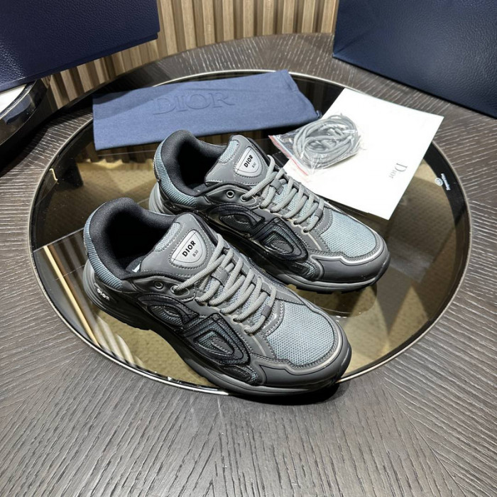 D10R SNEAKER