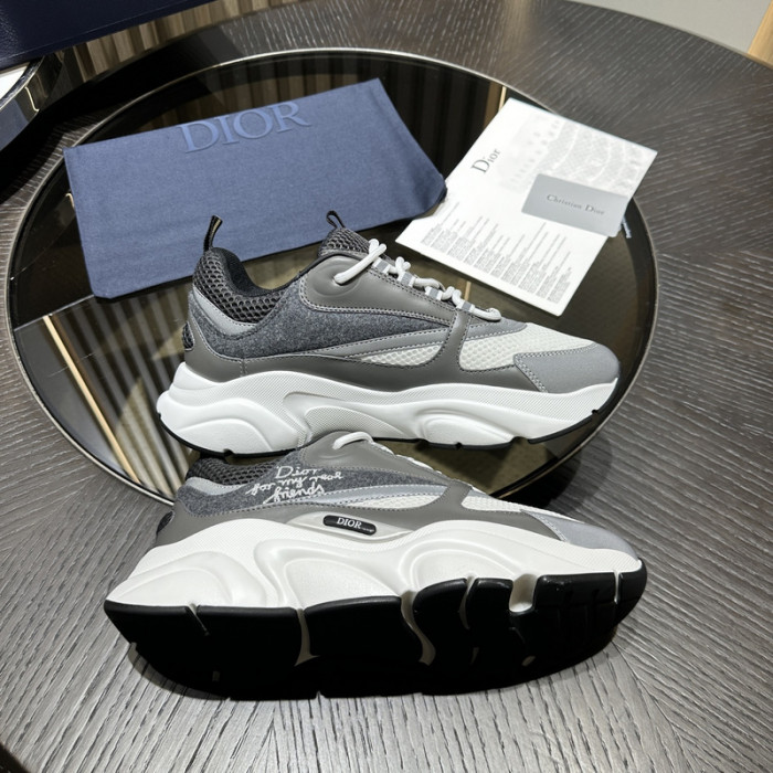 D10R SNEAKER