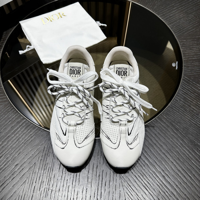 D10R SNEAKER