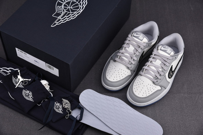 AIR JORDAN 1 RETRO LOW D10R CN8606-002