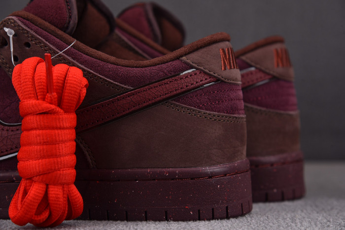 Nike SB Dunk Low Valentine