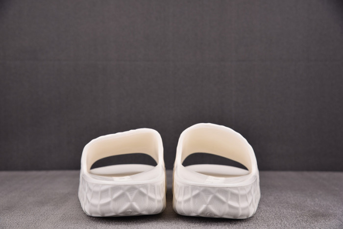 GUI SANDAL