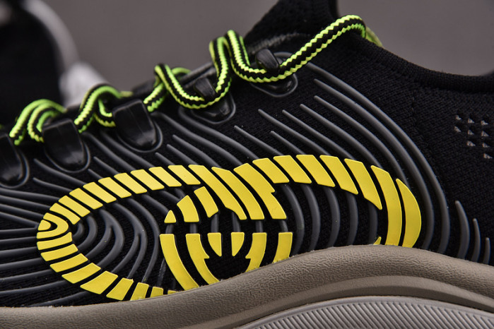 GUI SNEAKER