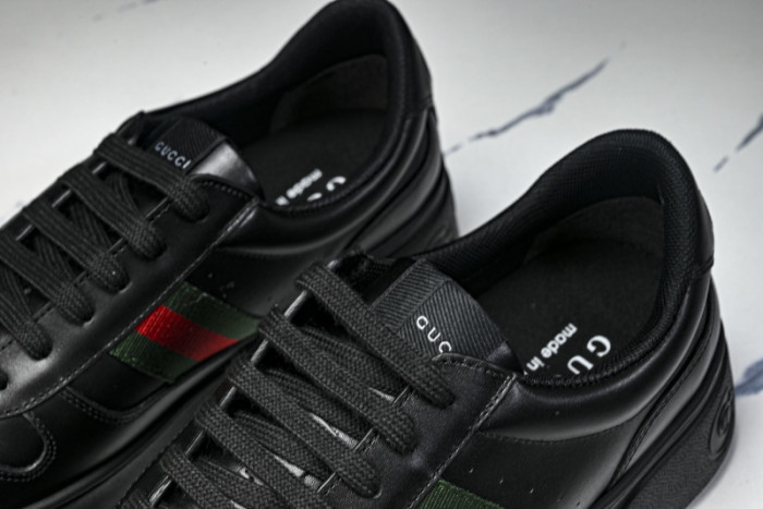 GUI SNEAKER
