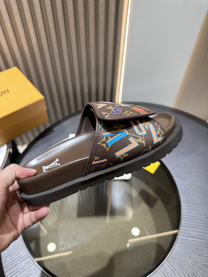 L0VT SANDAL