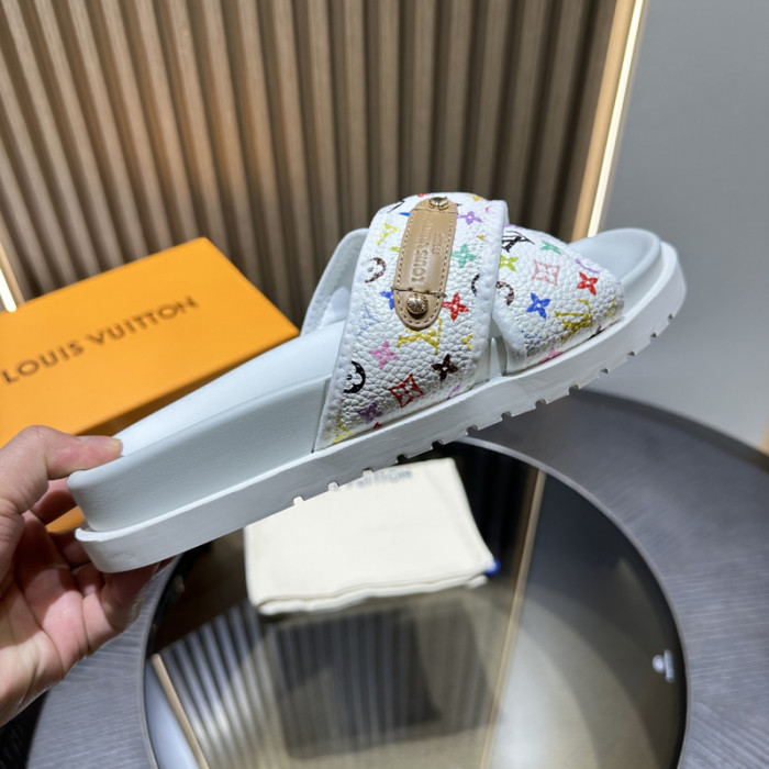 L0VT SANDAL