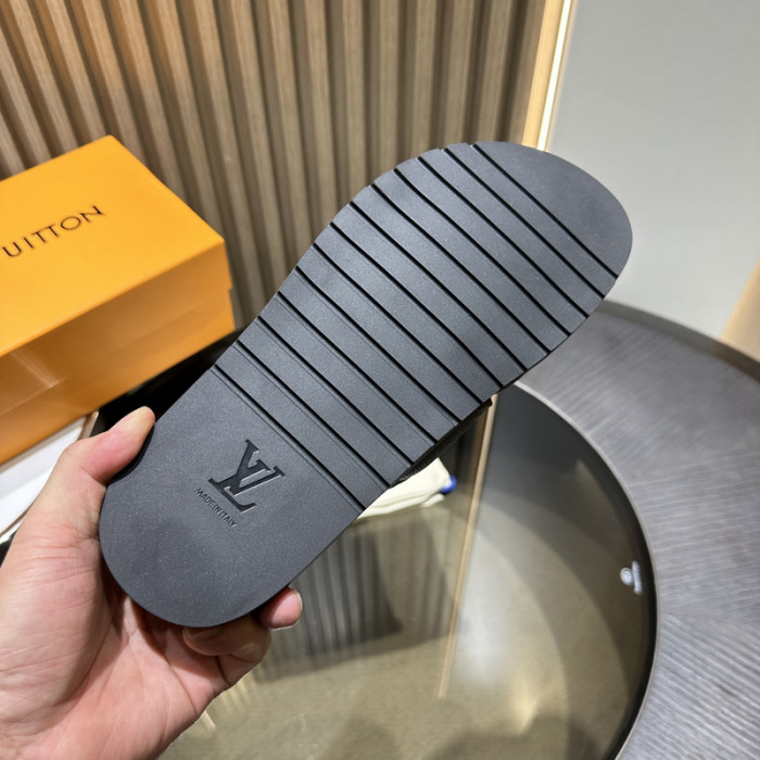 L0VT SANDAL