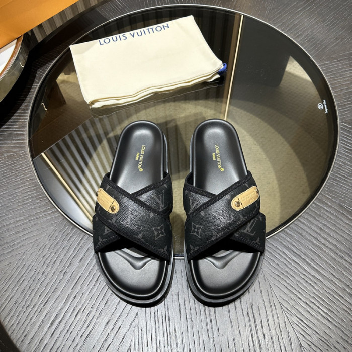 L0VT SANDAL