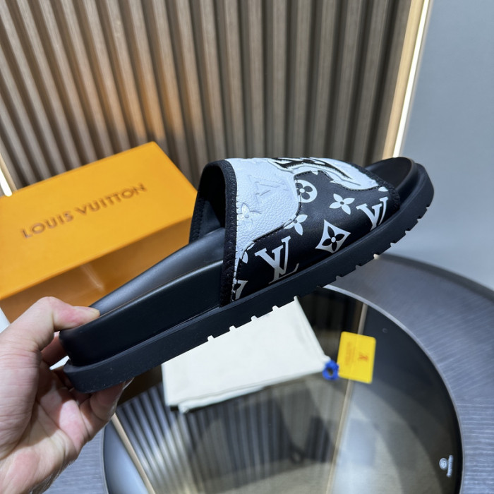 L0VT SANDAL