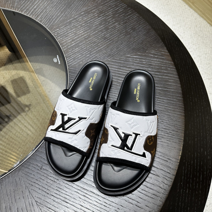 L0VT SANDAL