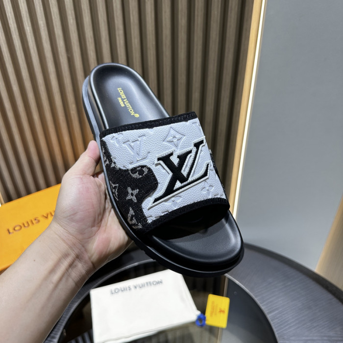 L0VT SANDAL