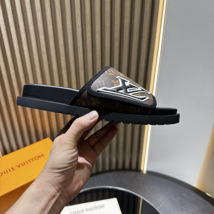 L0VT SANDAL