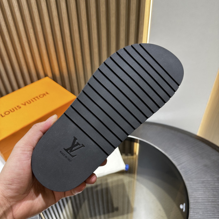 L0VT SANDAL