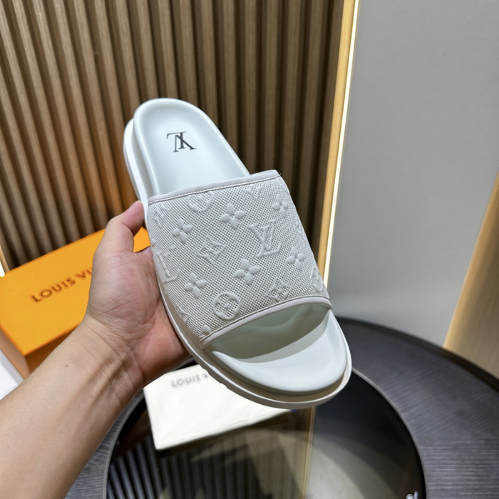 L0VT SANDAL
