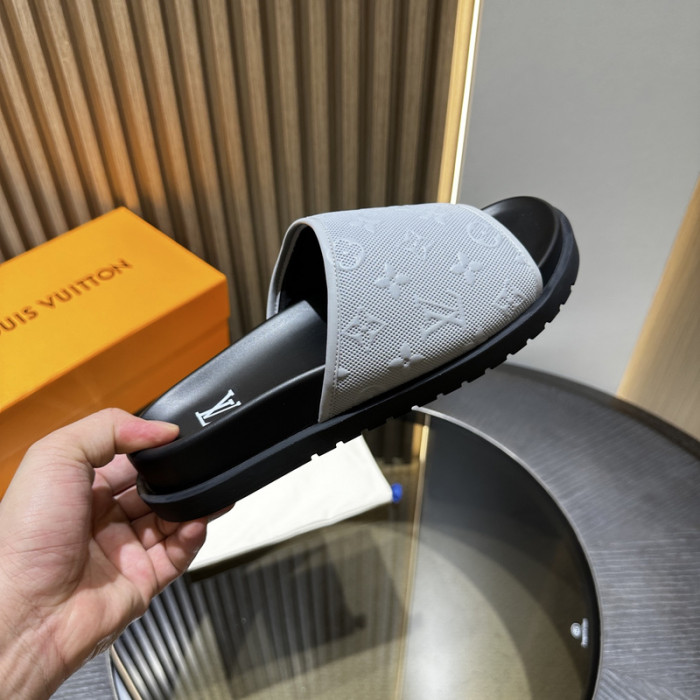 L0VT SANDAL