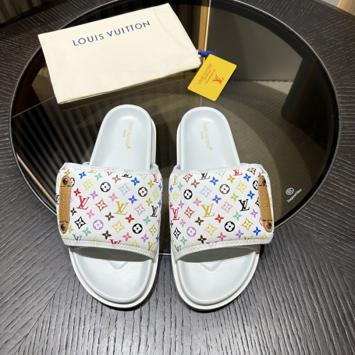 L0VT SANDAL