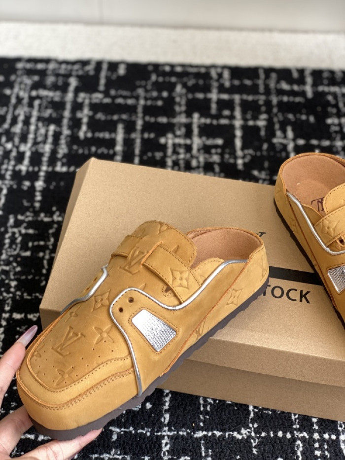 L0VT SANDAL